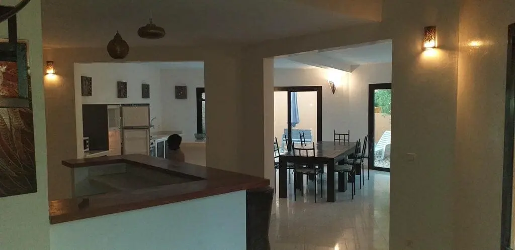 Villa de 352 m² à vendre à Saly - miniature 3