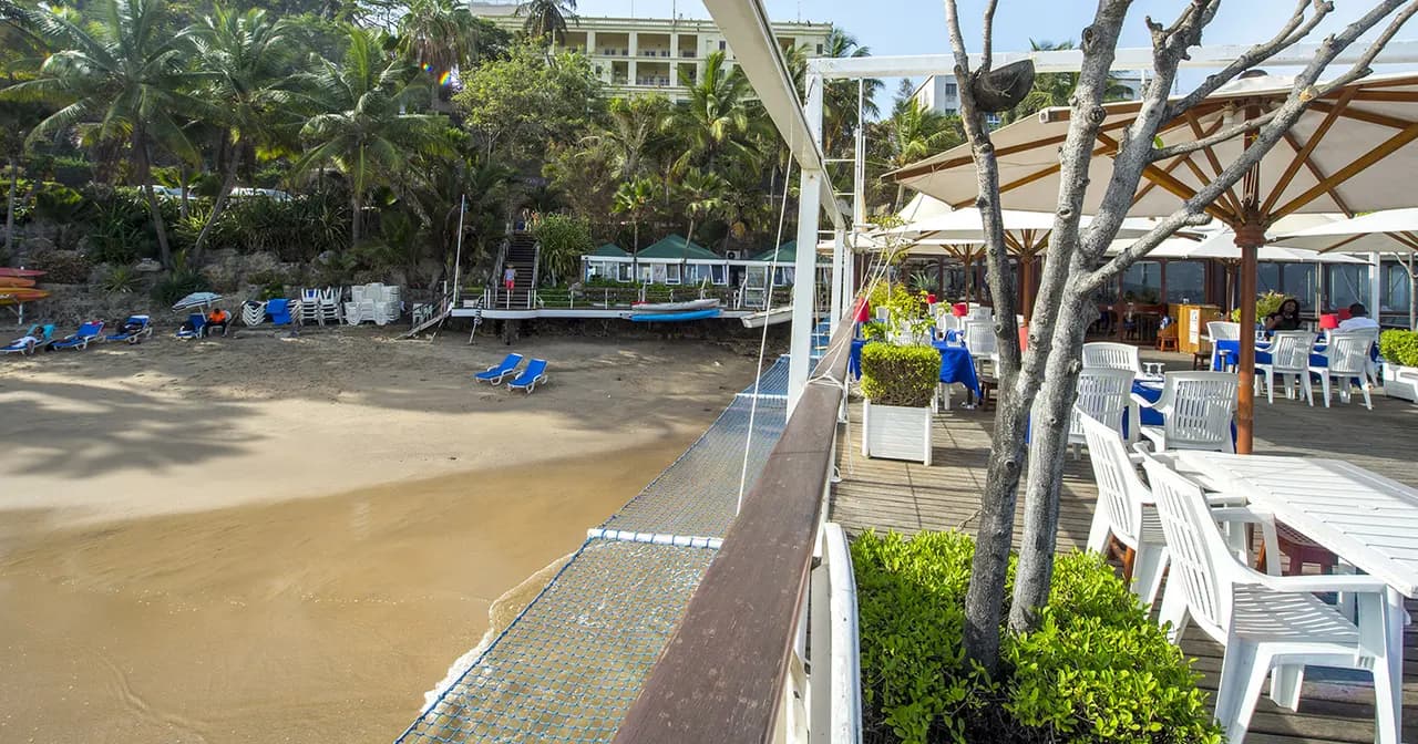 Salles de conférence de l'hôtel Le Lagon à Dakar - miniature 1
