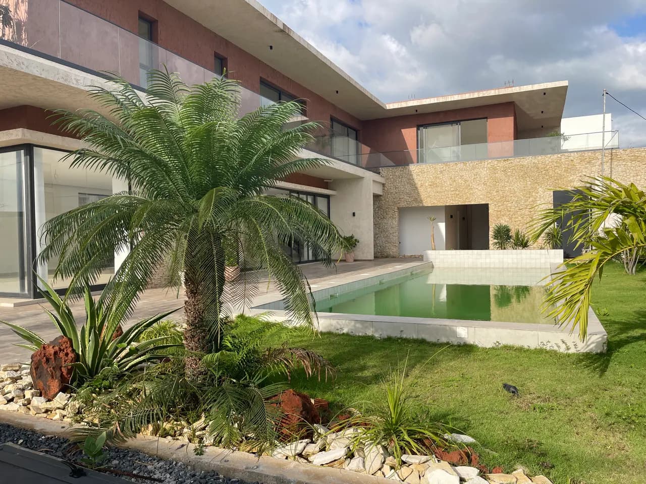 Villa 4 chambres à vendre à Saly