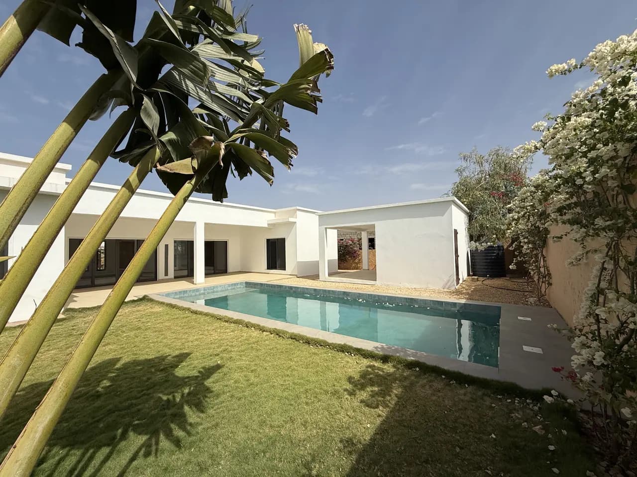 Villa 3 chambres avec piscine à vendre à Nguérigne