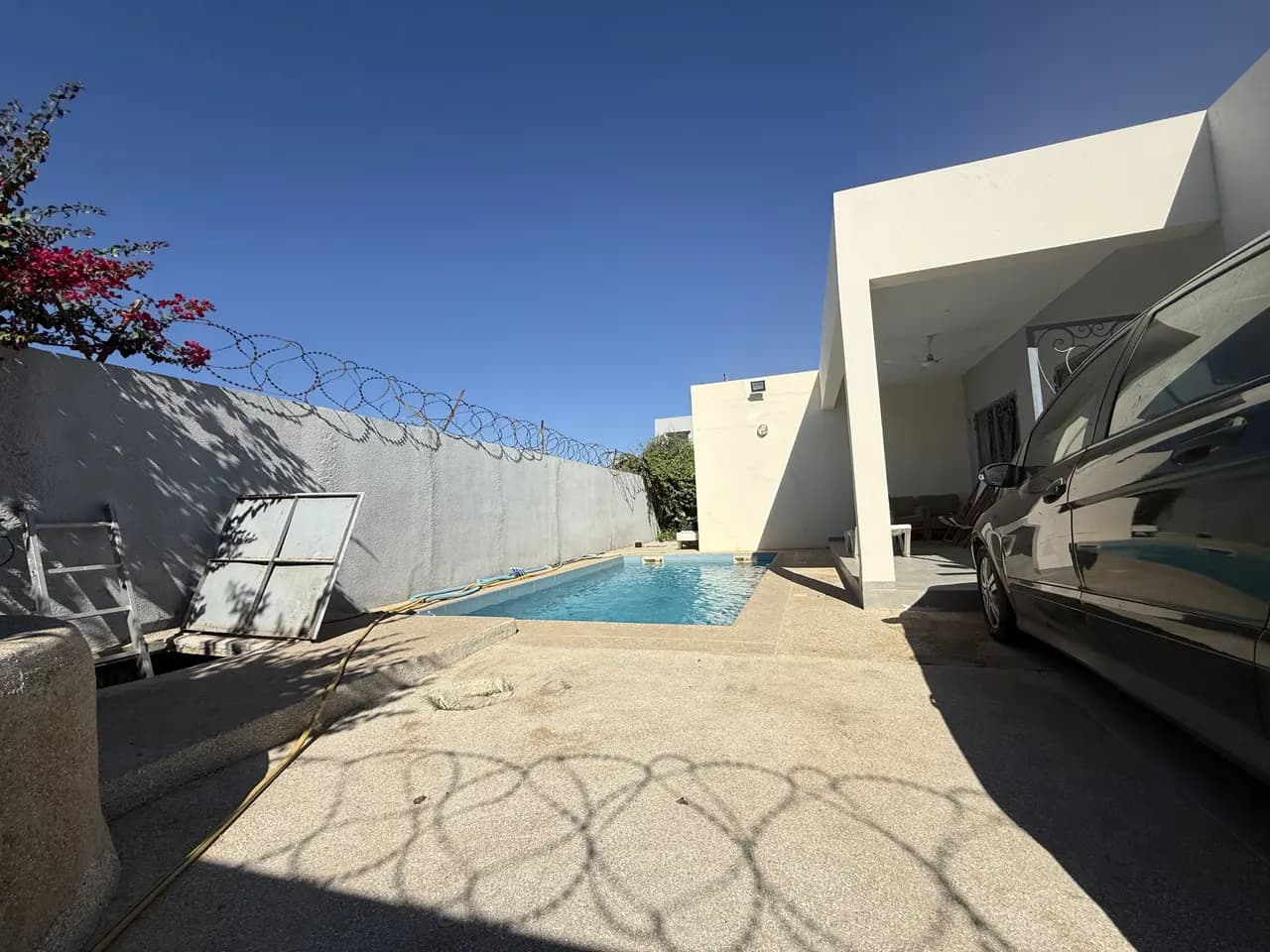 Villa 2 chambres avec piscine à vendre à Saly - miniature 1