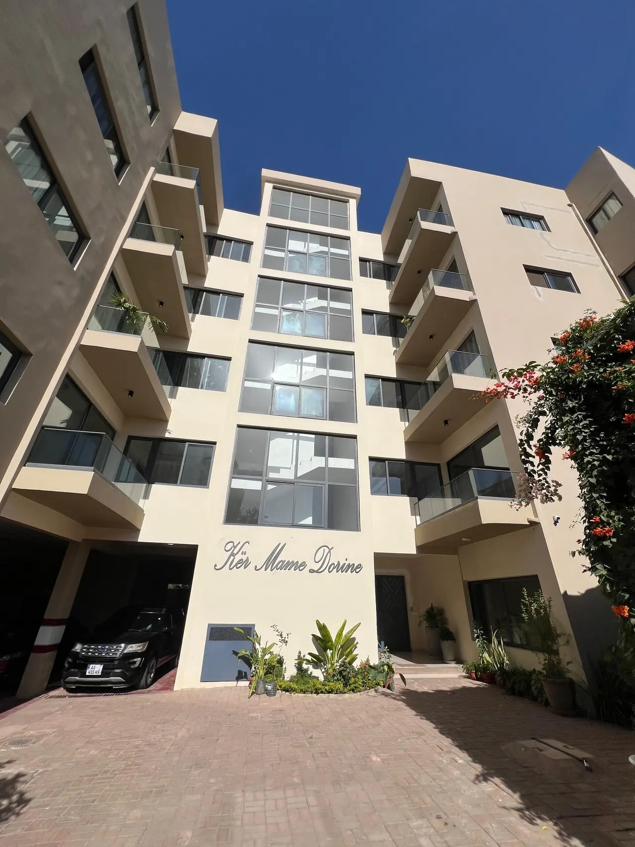 Appartement F4 à louer au Point E Avenue Cheikh Anta Diop - miniature 4