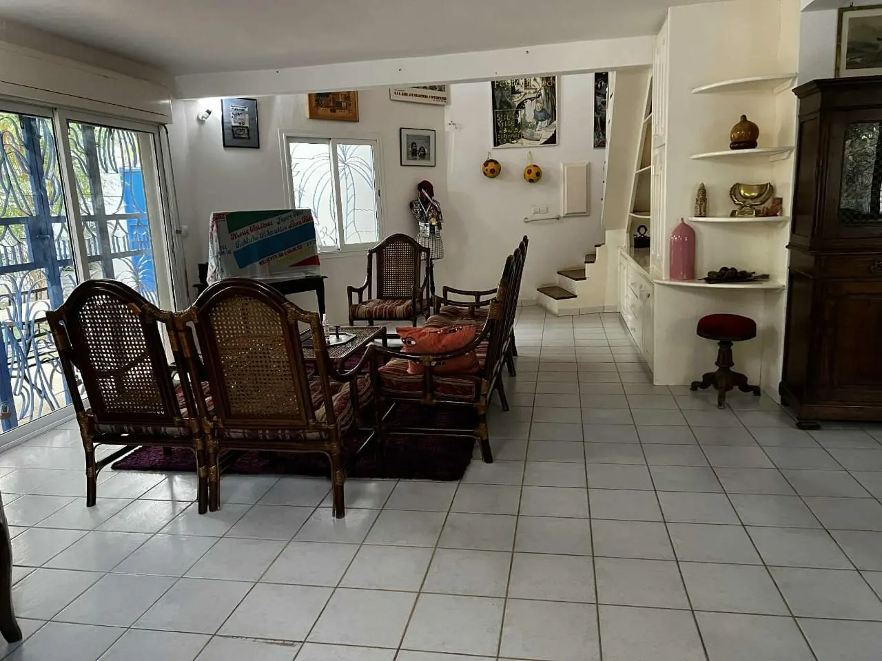 Villa de 300 m² avec piscine à vendre à Saly - miniature 2