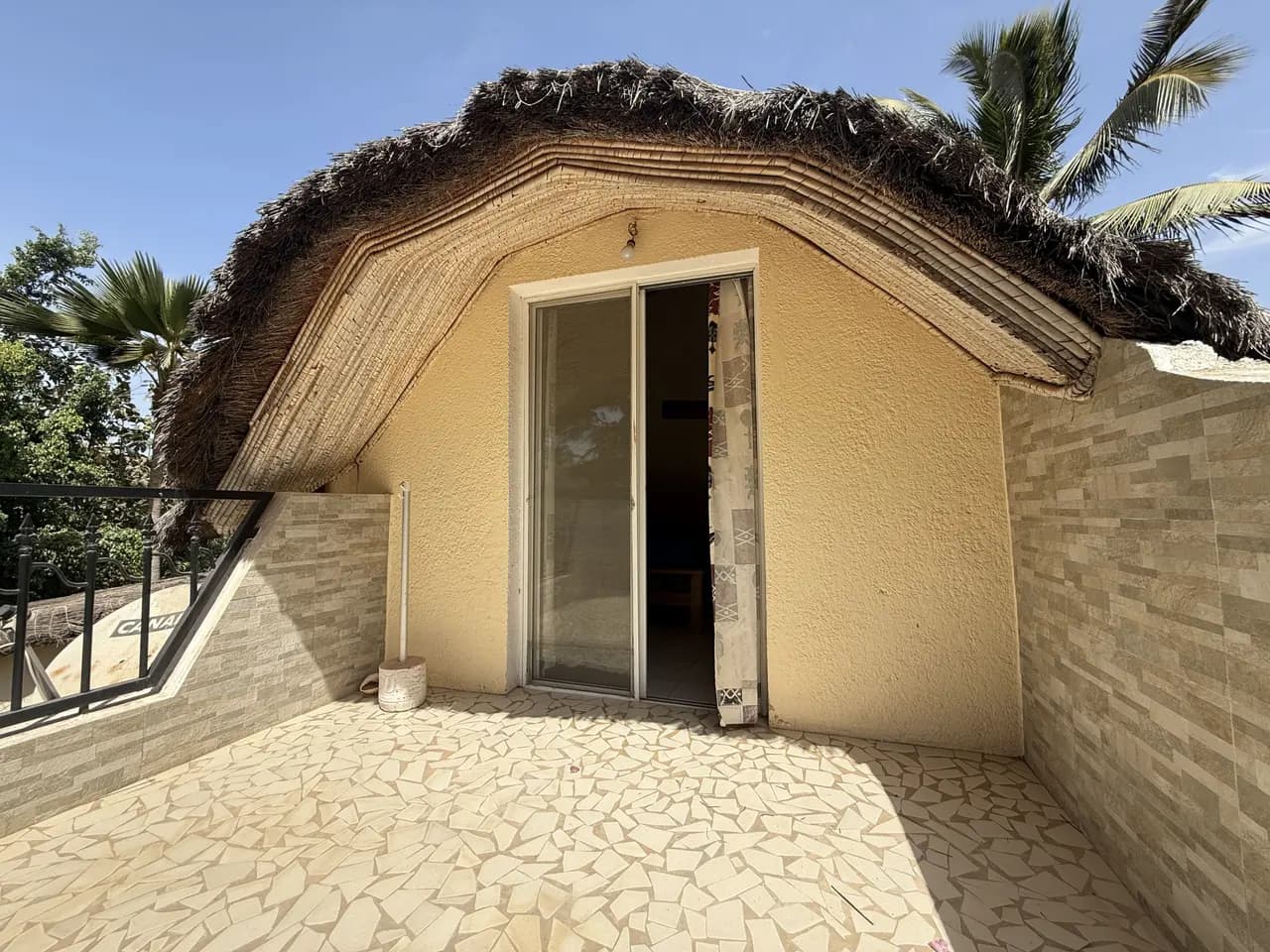 Villa 4 chambres à vendre à Saly - miniature 1