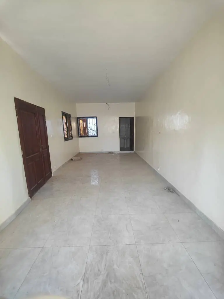 Villa à vendre à Mbao
