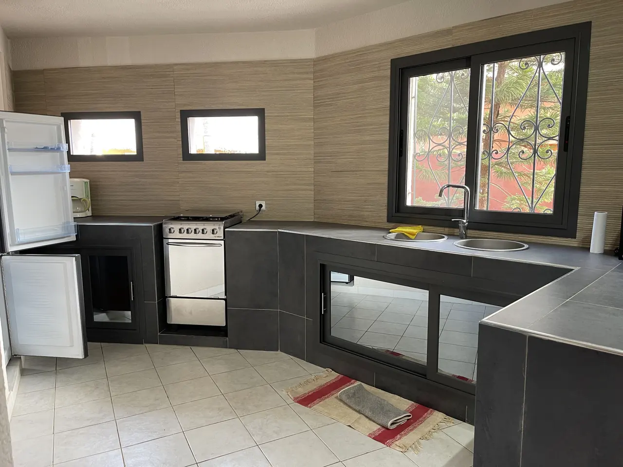 Villa 2 chambres avec piscine à vendre à Saly - miniature 3