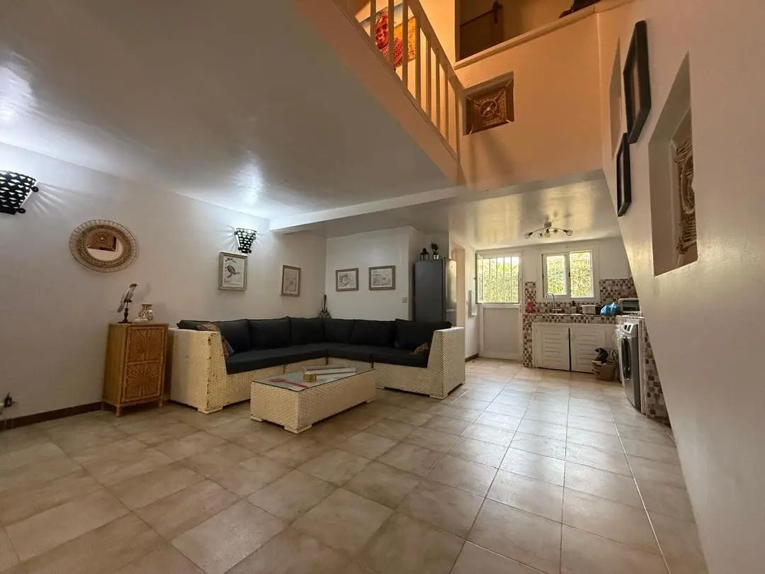 Villa 2 chambres avec piscine à vendre à Saly