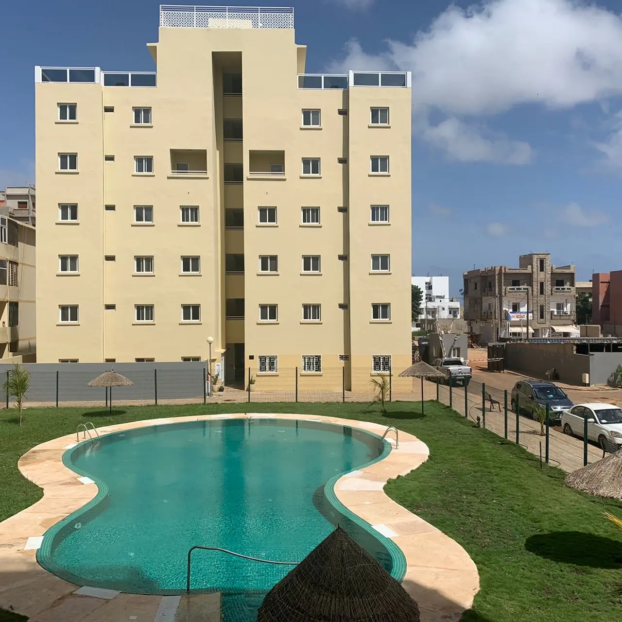 Appartement à vendre à la Zac Mbao - miniature 3
