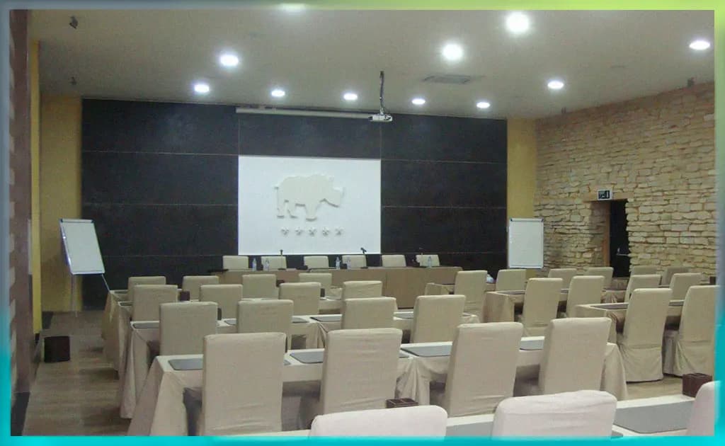 Salles de réception du Rhino Resort à Saly